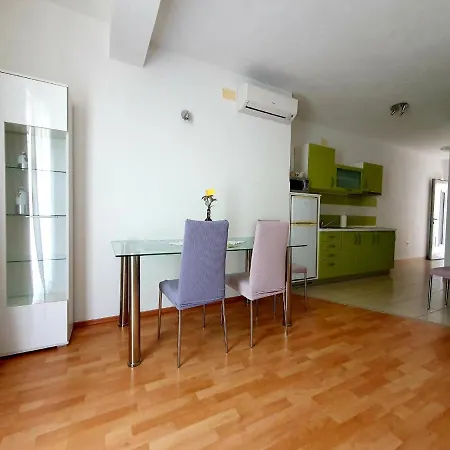 Apartament Tri Sestrice