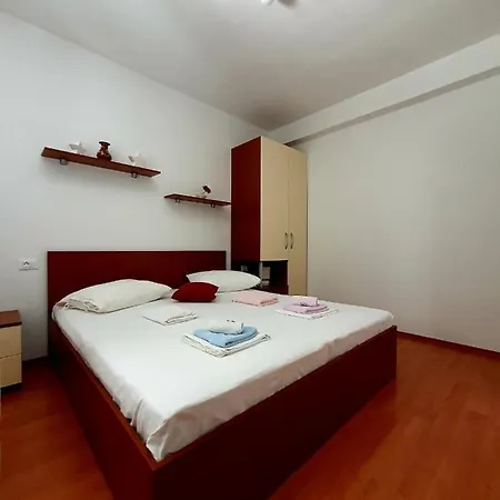 Tri Sestrice Apartman *