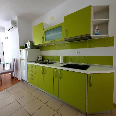 Apartament Tri Sestrice *