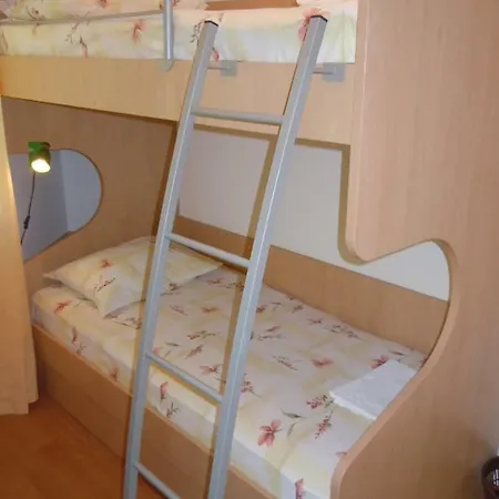 Apartman Tri Sestrice Sveta Nedelja