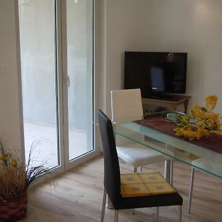 Apartman Tri Sestrice *