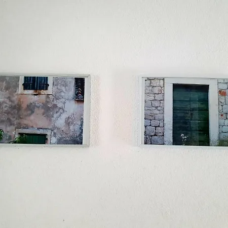 Apartment Tri Sestrice *